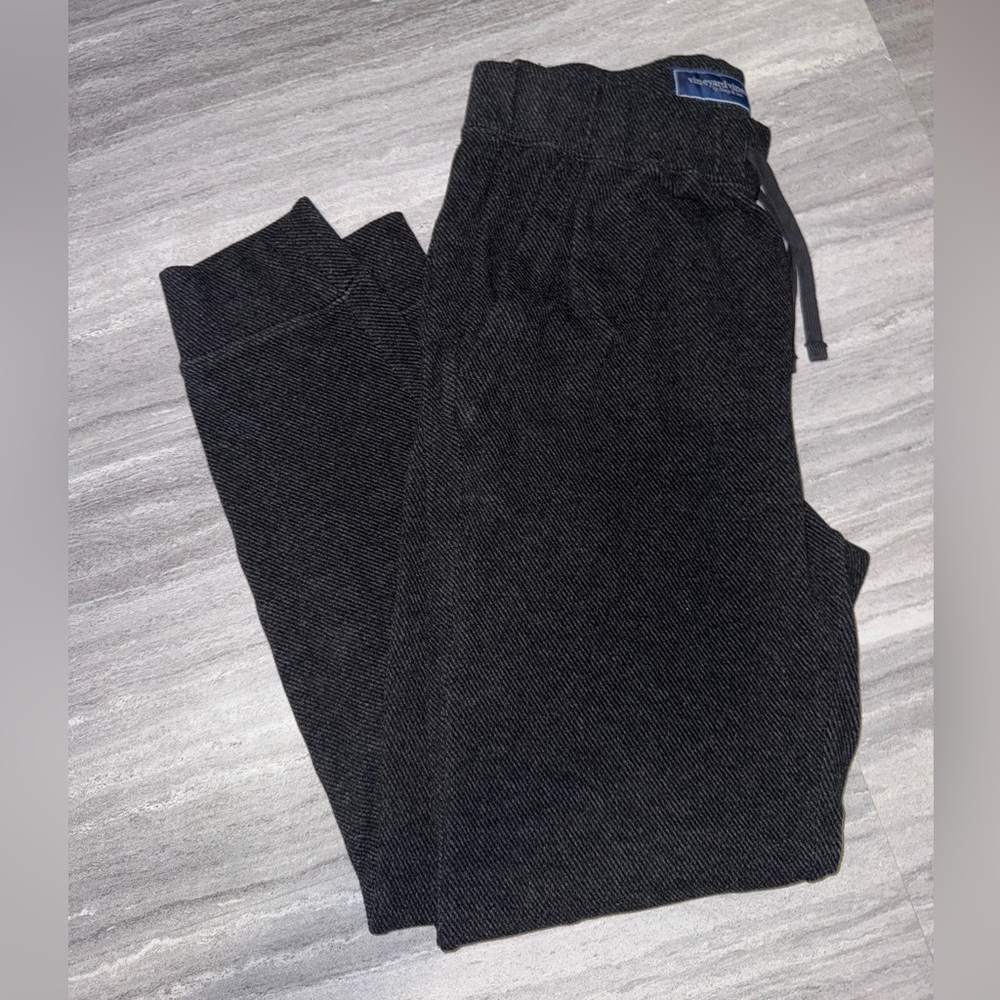 Vineyard Vines Men’s Calm Water Joggers, Like New, M